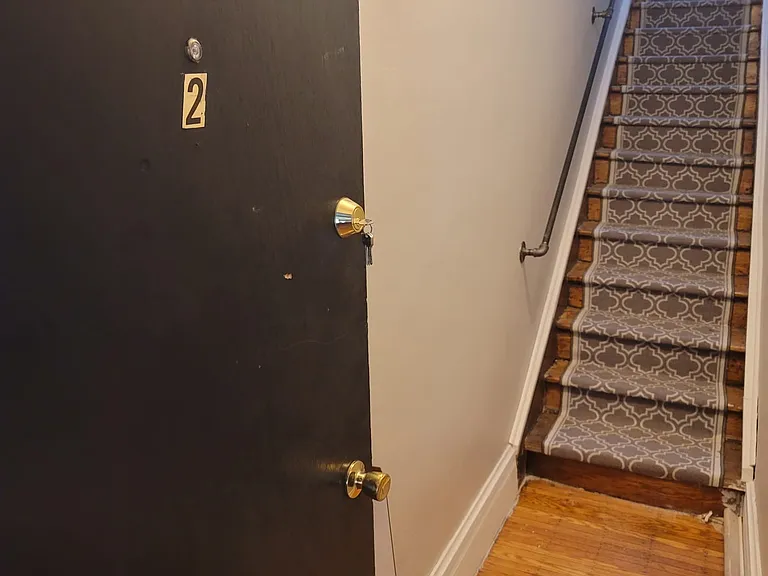 77 Pearl St S #2 — Photo 16
