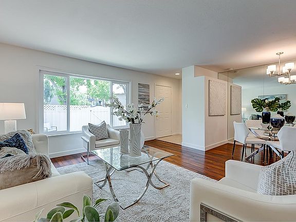 5th image of 7135 Rainbow Dr APT 4