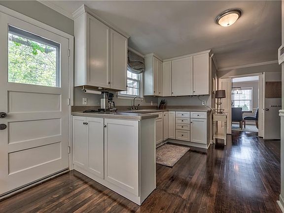5th image of 4804 W 57th St