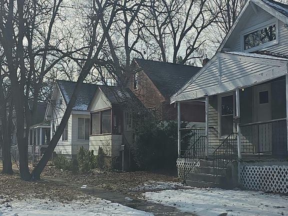 2nd image of 1757 Dyson St