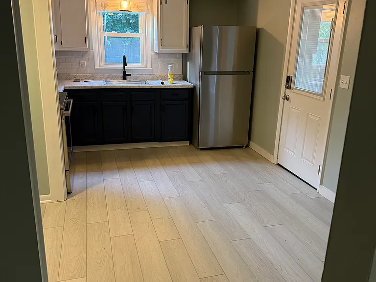 336 E Baker St — Photo 3