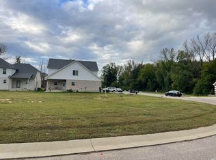 8750 Pebble Creek Dr, Newburgh, IN 47630