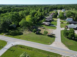 111 Orchard Dr #1, Gentry, AR 72734