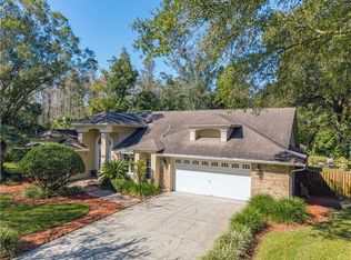 912 Shaded Water Way, Lutz, FL 33549