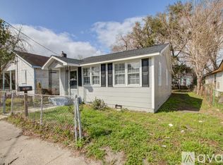 2008 Hackemann Ave, North Charleston, SC 29405