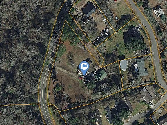 3rd image of 1032 Academy Dr.