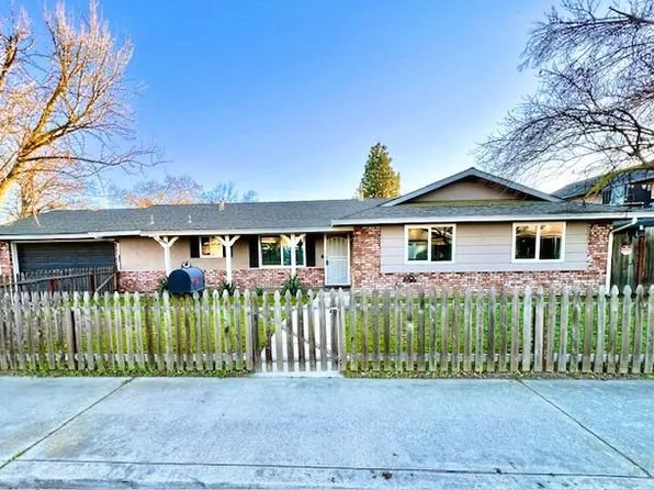 3016 E Orangeburg Ave, Modesto, CA 95355