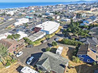 1155 SW 11th St, Newport, OR 97365