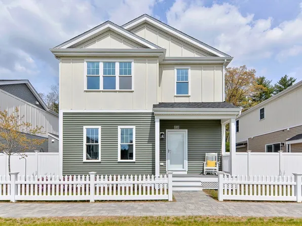 37 Cleary Cir #6, Norfolk, MA 02056