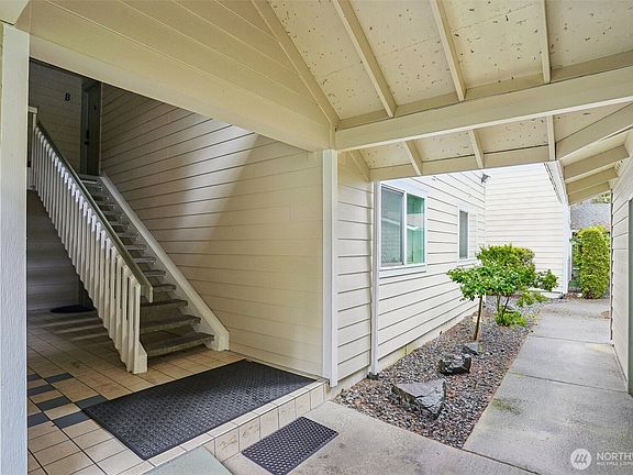2nd image of 4617 Grandview Drive W #B