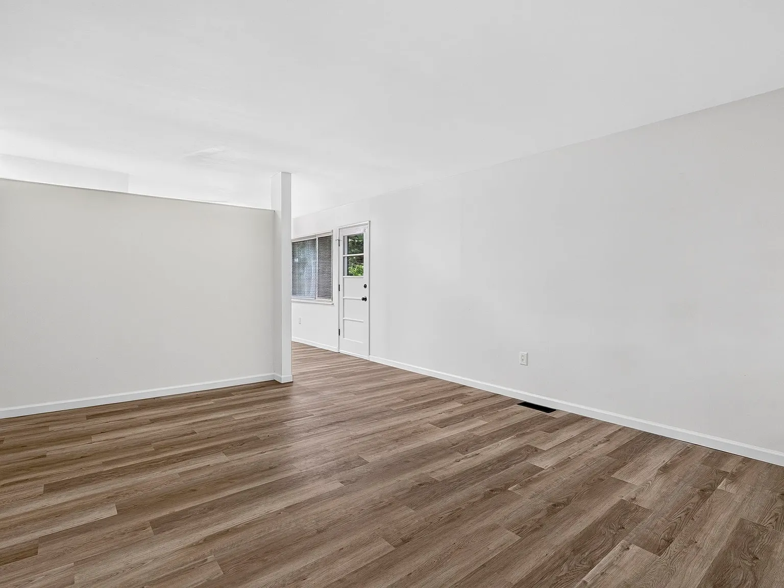 3 bed, 1400 sqft, $1,800 — Photo 4