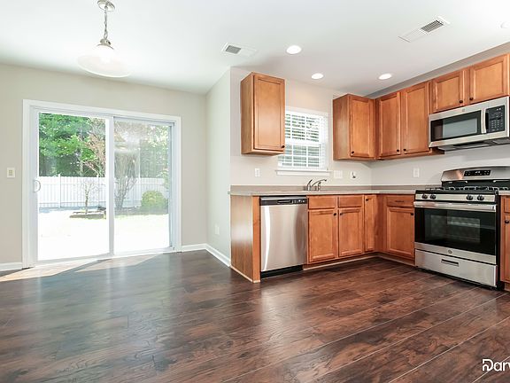3rd image of 2128 Bethany Trace Ln