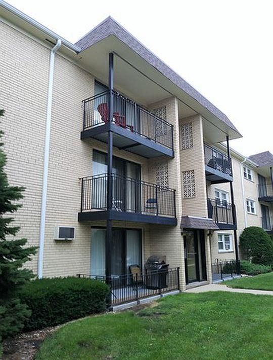 2nd image of 6555 N Harlem Ave APT 3W