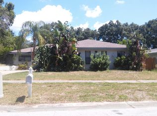1135 Lancer Ln, Tarpon Springs, FL 34689