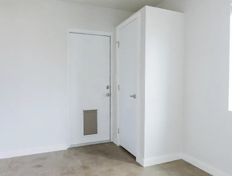 320 W Highland Ave — Photo 7
