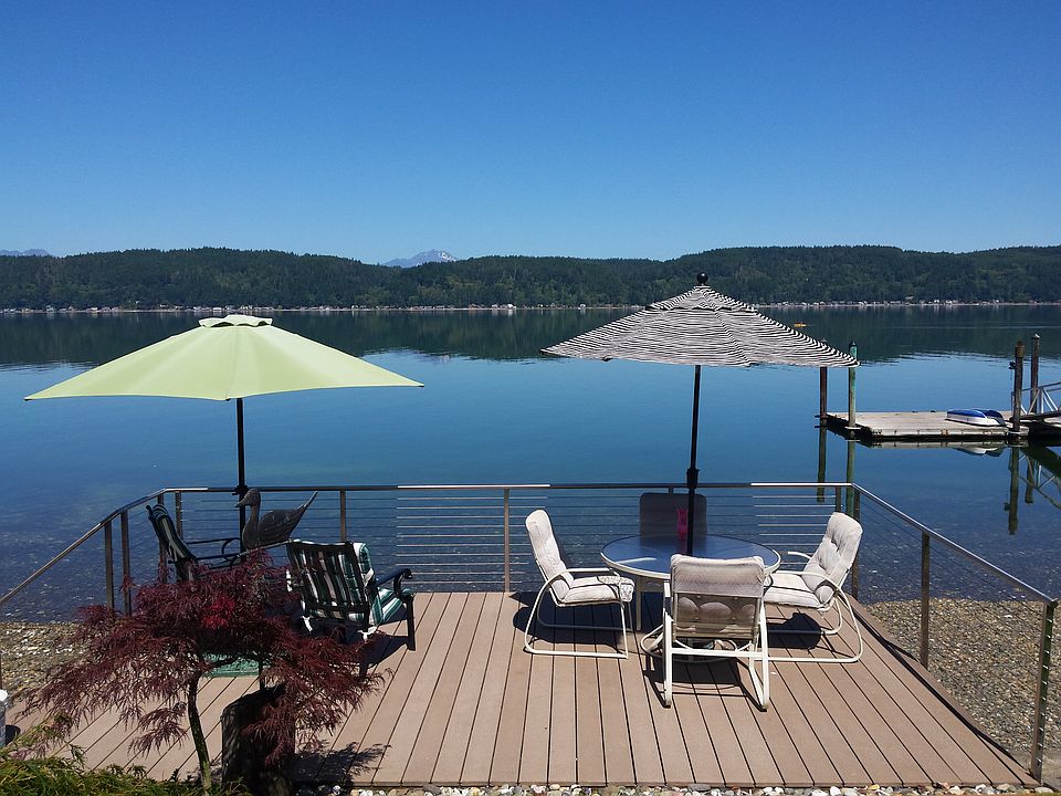 deck on water