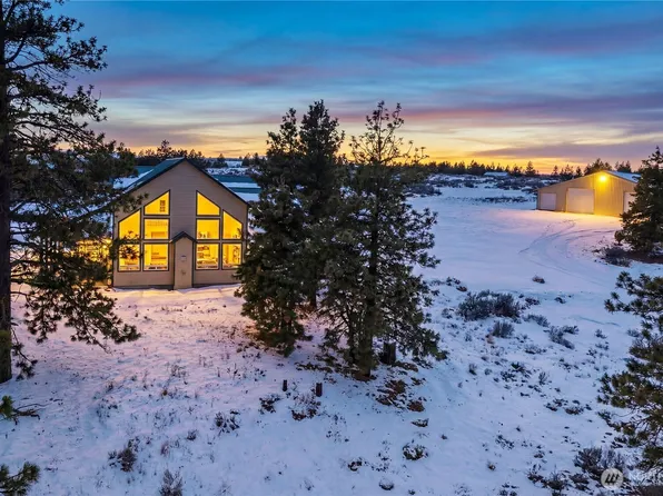 117 Hummingbird Road, East Wenatchee, WA 98802