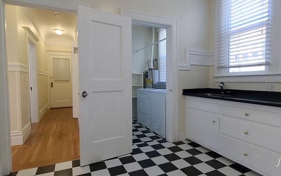 4th image of 1376 Union St