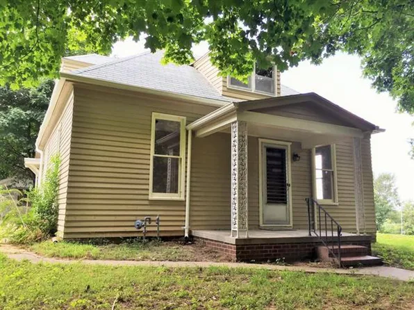 2314 S 19th St, Saint Joseph, MO 64503