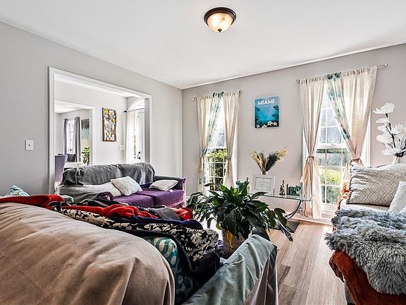 2nd image of 1211 Sandy Creek Rd