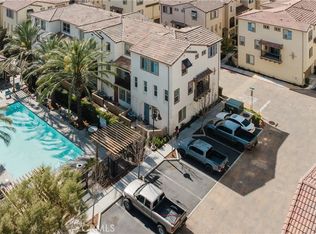 6327 Lyra Rd, Eastvale, CA 91752