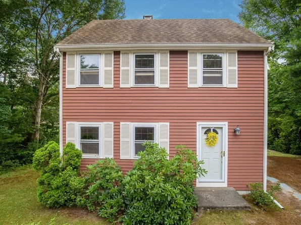 19 Tall Pines Rd, Plymouth, MA 02360