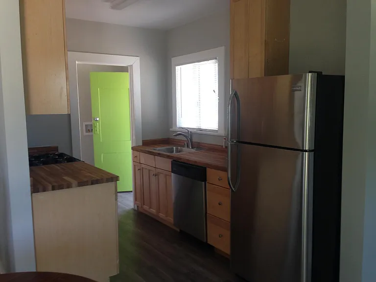 2203 Duvall St — Photo 4