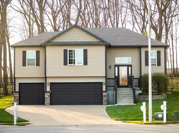 1500 NE 124th St, Kansas City, MO 64165