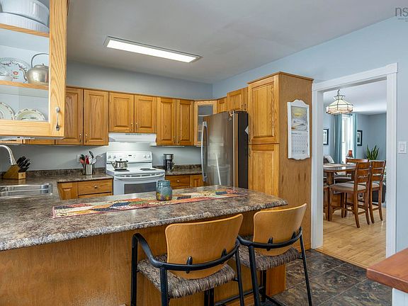 5th image of 43 Harris Rd