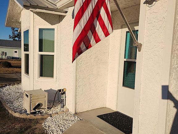 3rd image of 416 Gulf Aire Dr