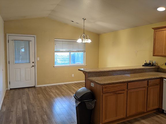 4th image of 7894 27th St