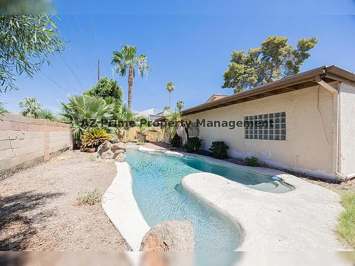 5502 E Roanoke Ave — Photo 25