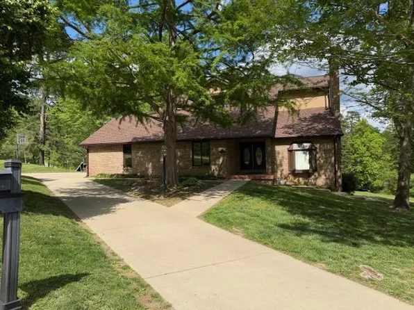 216 Oakwood Ridge Dr, West Portsmouth, OH 45663