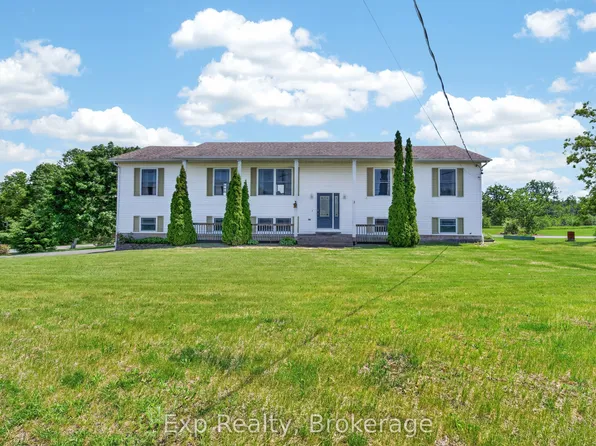 1004 Village View Ln, South Frontenac, ON K0H 2T0