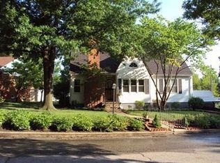 301 Sunset Dr, Fort Scott, KS 66701