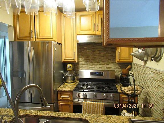 5th image of 1001 E 108th St APT 3B