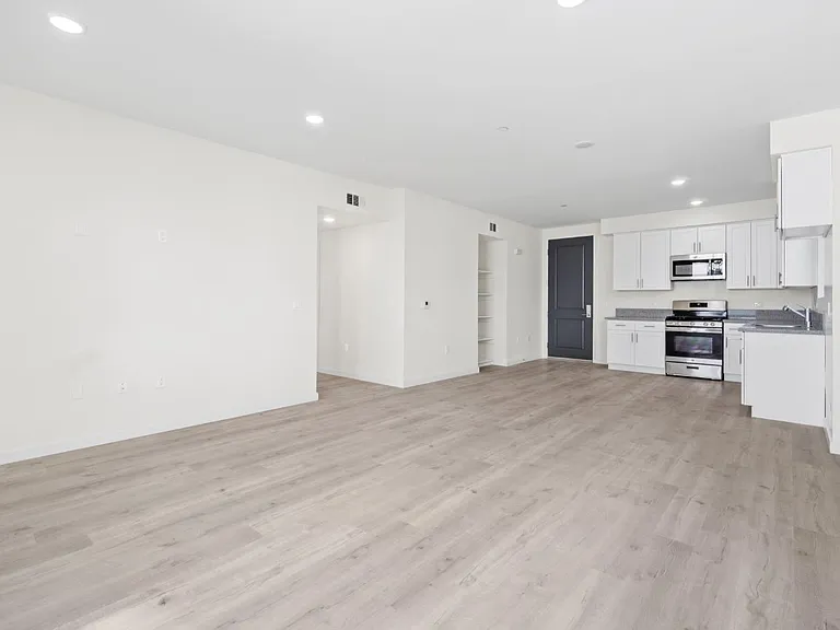 301-15312 Cabrito Rd #407 — Photo 1