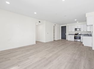 301-15312 Cabrito Rd #407, Van Nuys, CA 91406