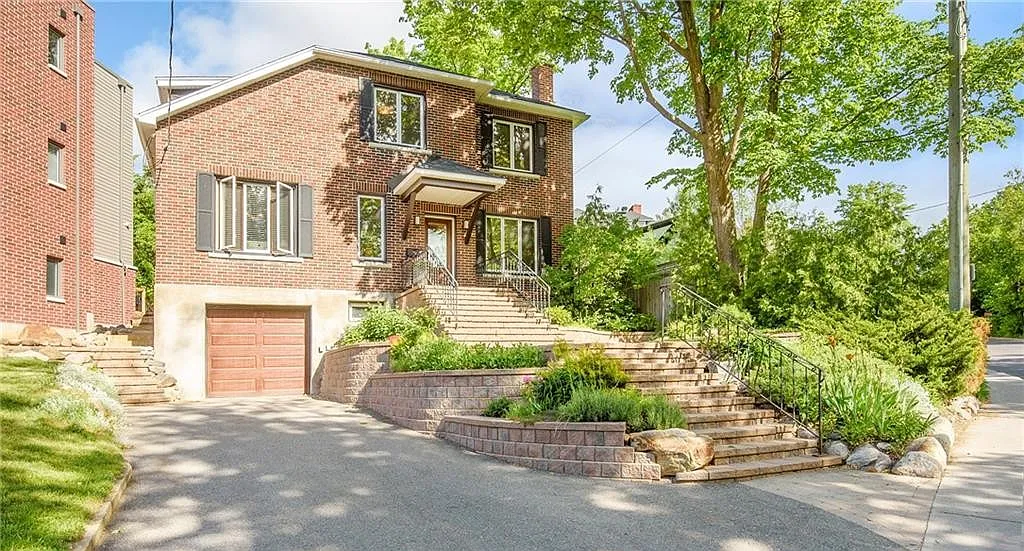 41 Acacia Avenue - 1 — Photo 1