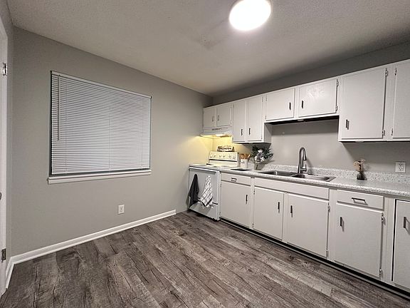 2nd image of 1026 E Mountcastle St APT 59