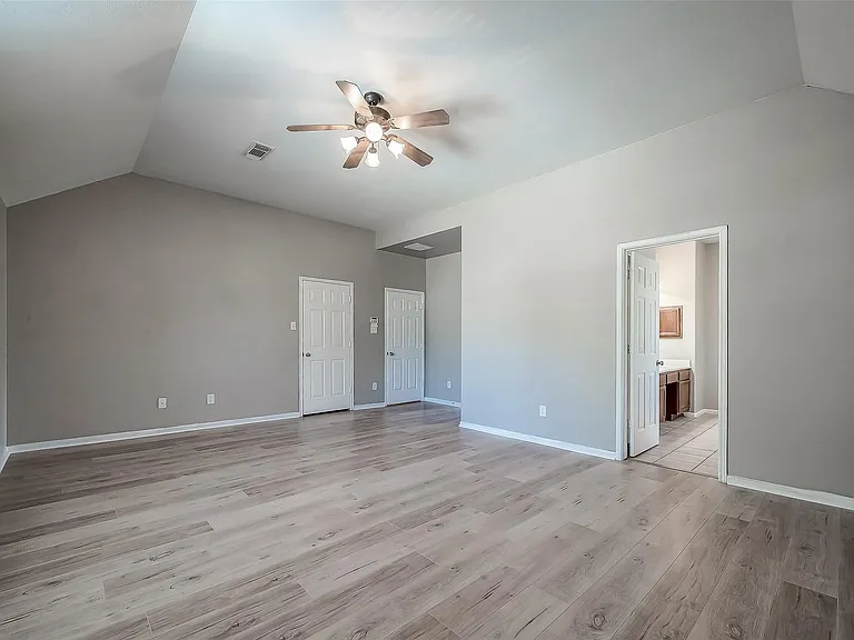 2118 Long Trail Path Ct — Photo 21