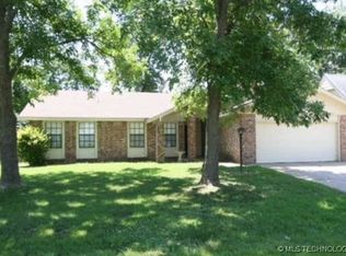 2613 W Joliet Ct, Broken Arrow, OK 74012