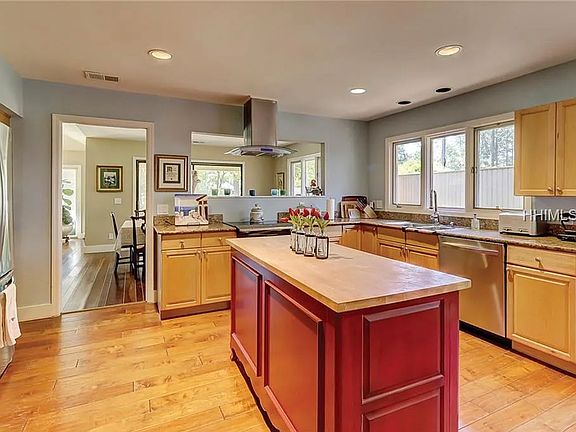 2nd image of 46 Cypress Marsh Dr