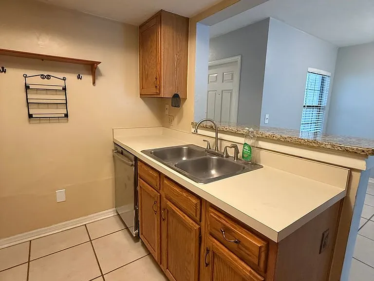 7200 SW 8th Ave #T128 — Photo 11