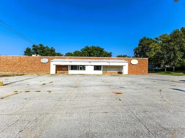 610 N 11th St, Nebraska City, NE 68410