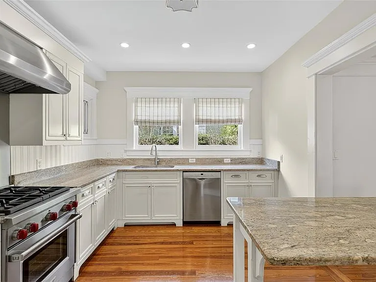 3003 W Harbor View Ave — Photo 28