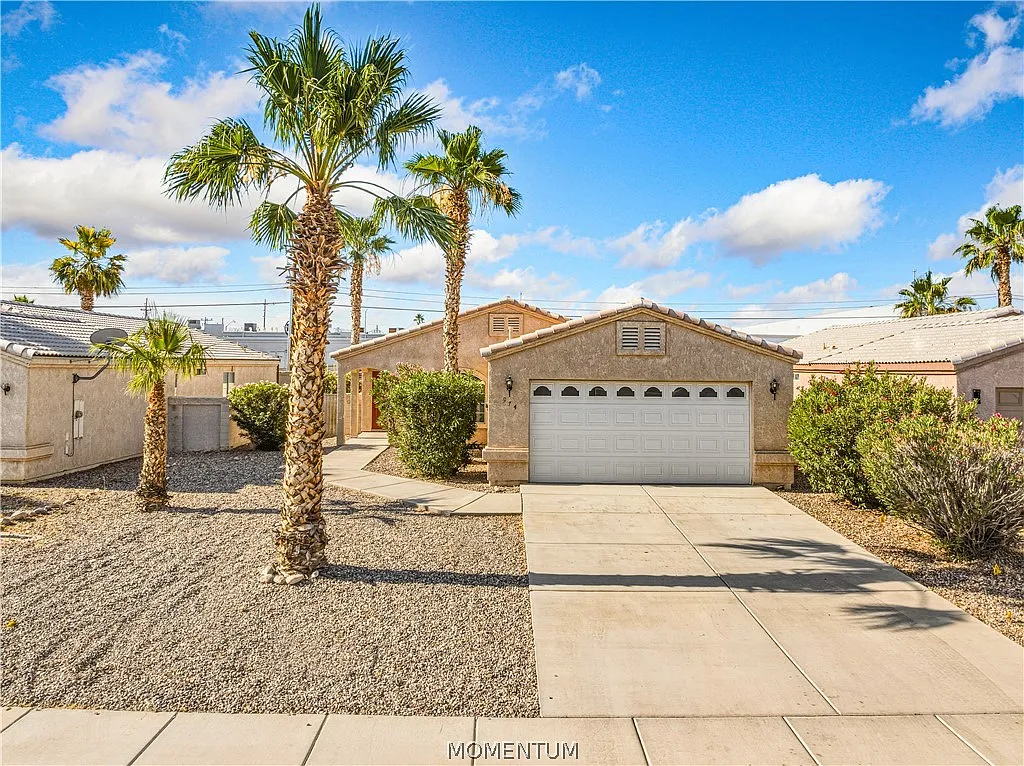 3 bed, 2.0 bath, 1200 sqft, $1,350 — Photo 1