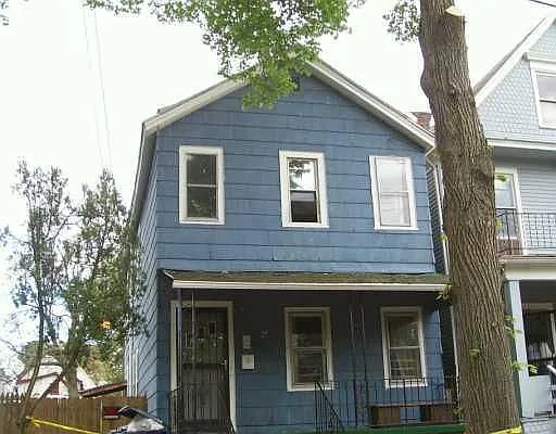 29 Garner Ave photo 1