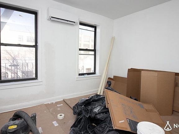 5th image of 884 Bedford Ave #3L