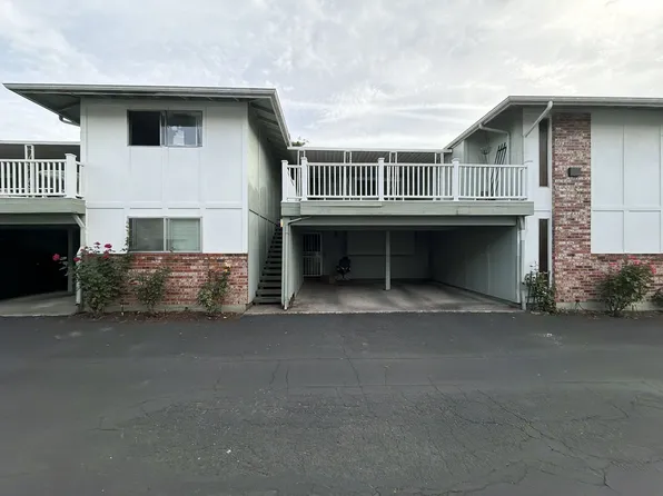 12859 SE Stark St #A28, Portland, OR 97233